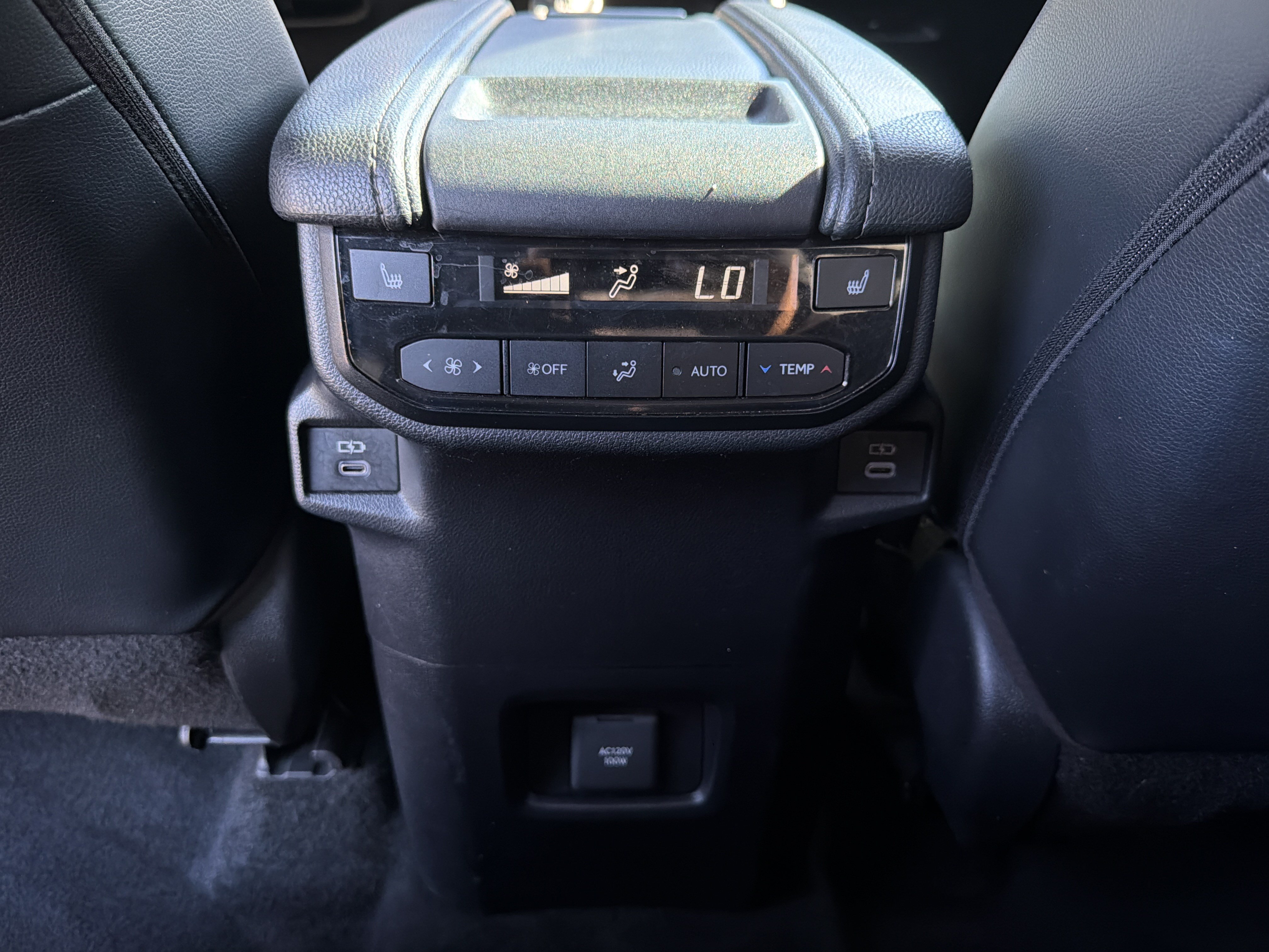Used 2024 Toyota Grand Highlander FWD image 43