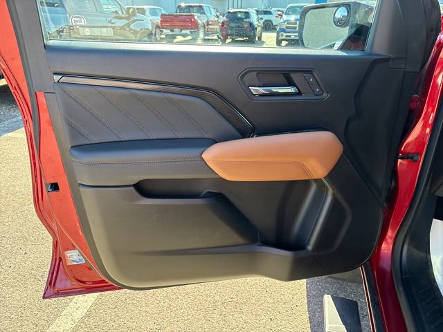 Used 2024 GMC Canyon AT4 image 7