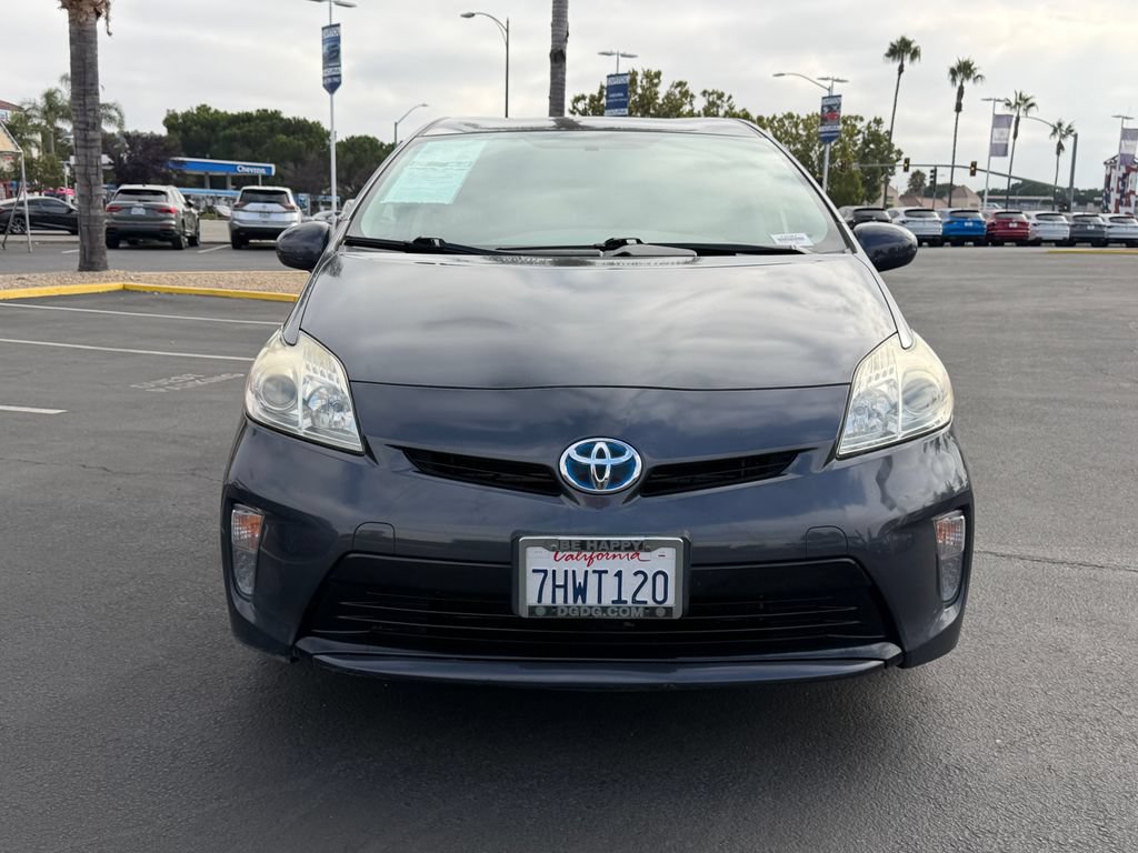 Used 2015 Toyota Prius Two FWD image 2