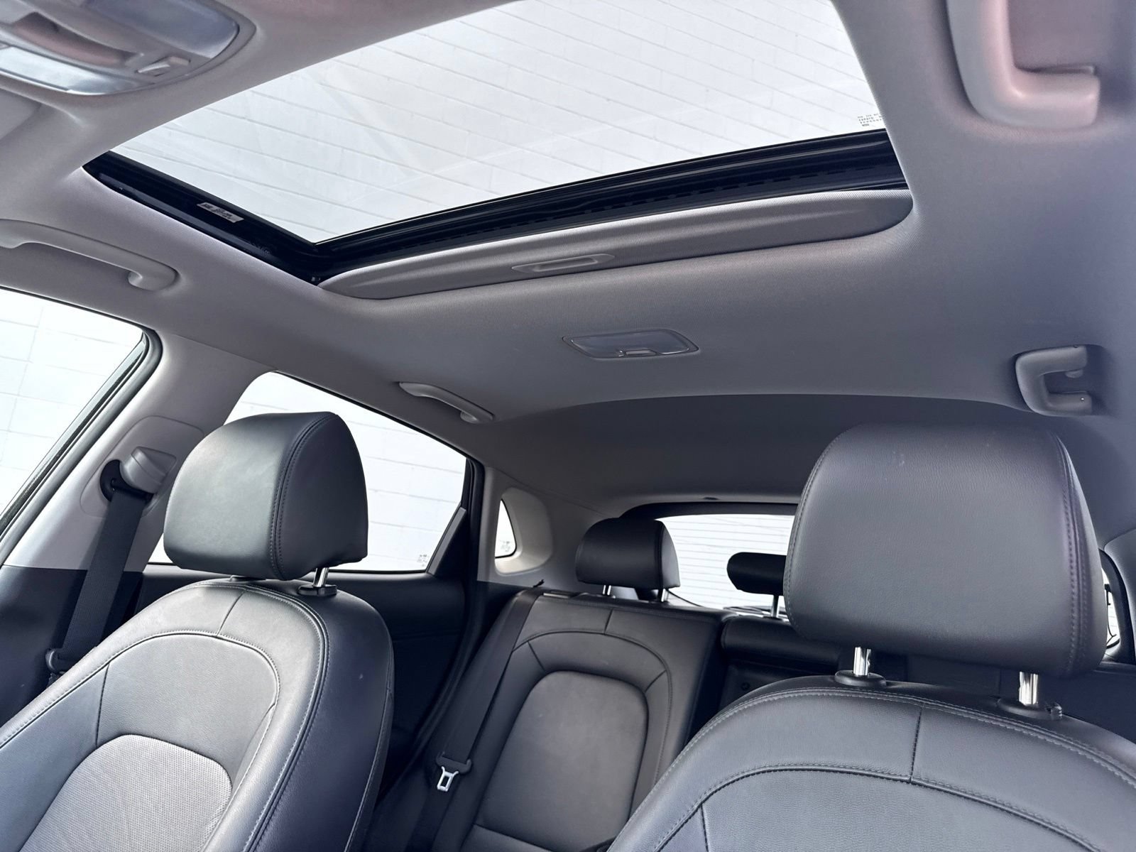 Certified 2023 Hyundai Kona Limited w/ Cargo Package FWD image 32
