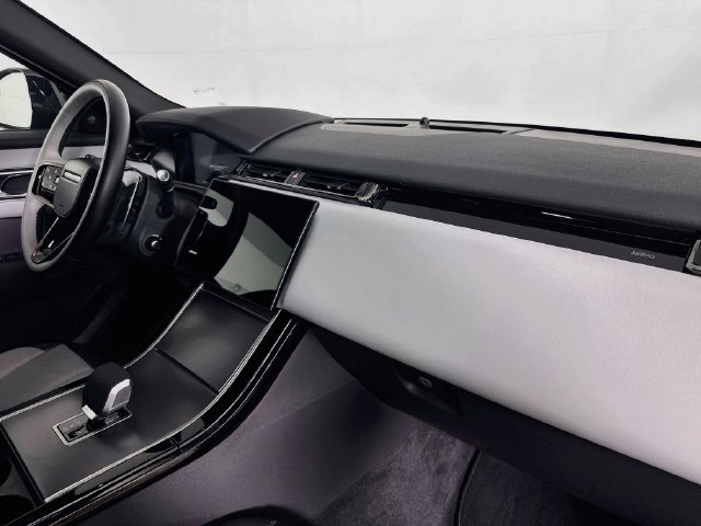 Used 2026 Land Rover Range Rover Velar S AWD/4WD image 26