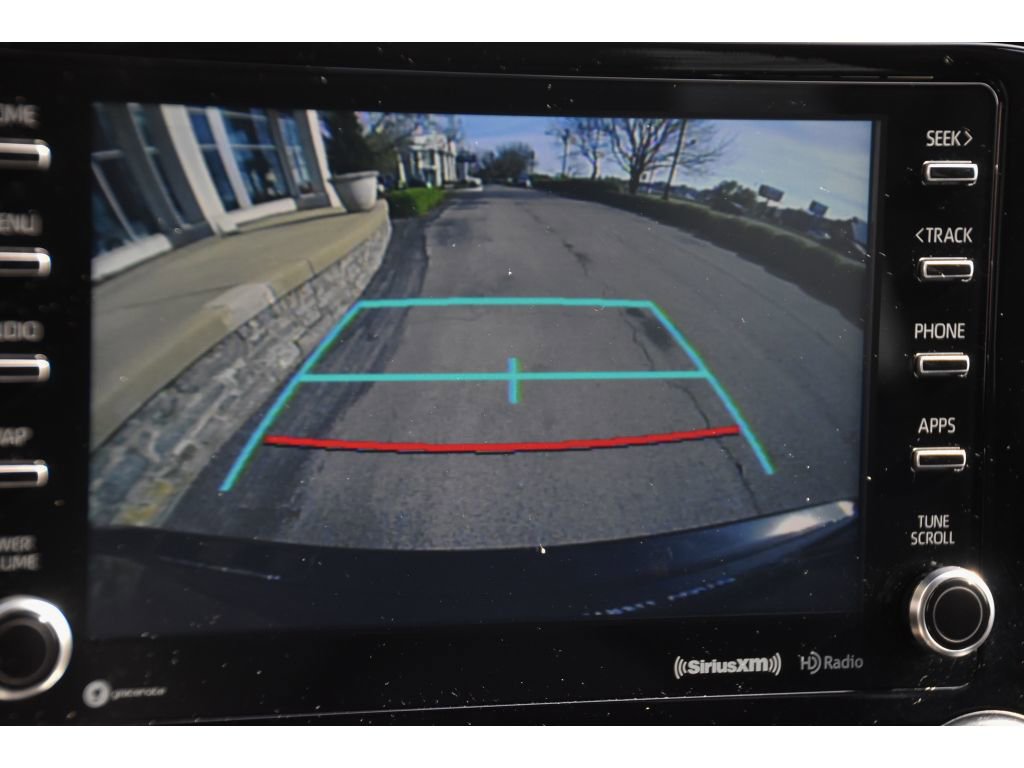 Used 2021 Toyota Highlander XLE image 23