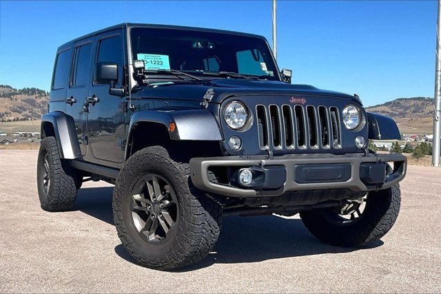 Used 2016 Jeep Wrangler Unlimited Sahara image 3