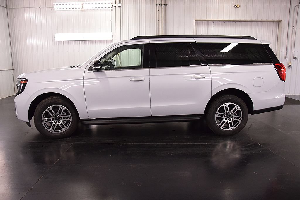 Used 2026 Ford Expedition Max Active AWD/4WD image 4