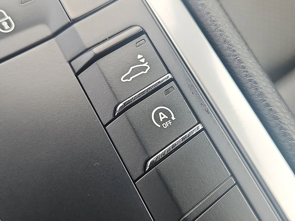 Certified 2018 Porsche 718 Cayman image 20