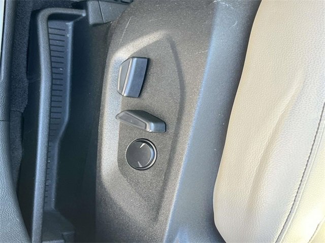 Used 2022 Ford Edge Titanium w/ Class II Trailer Tow Package image 30