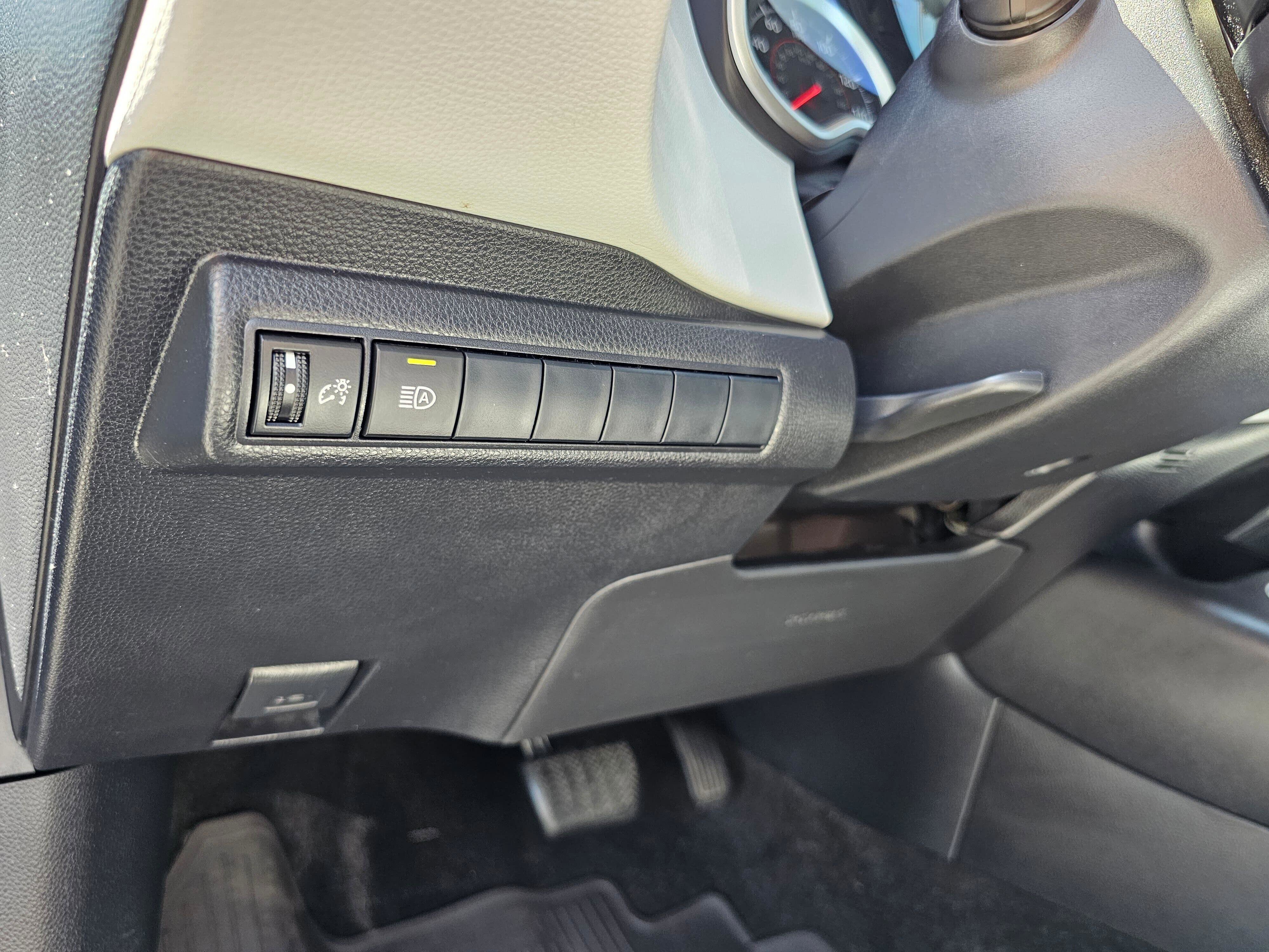 Used 2019 Toyota Corolla SE w/ SE Option Package FWD image 20