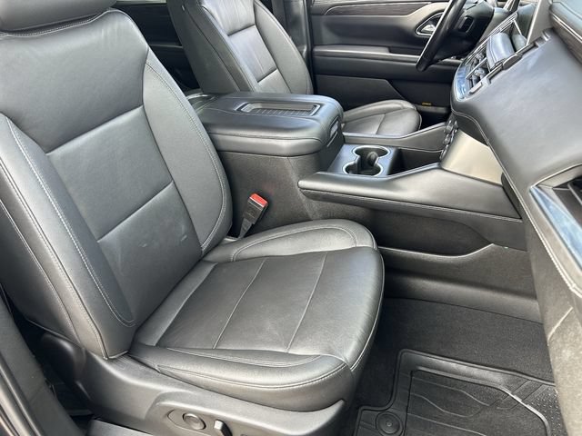 Used 2022 Chevrolet Tahoe Z71 w/ Luxury Package AWD/4WD image 11