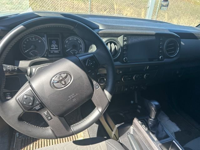 Used 2022 Toyota Tacoma TRD Off-Road w/ Black Out Package (TMS) image 15