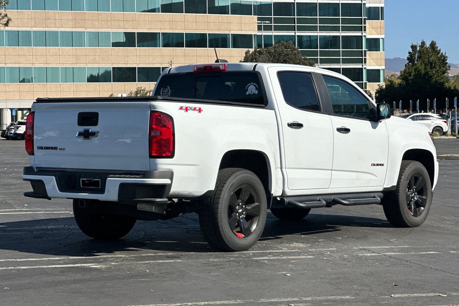 Used 2019 Chevrolet Colorado LT AWD/4WD image 4