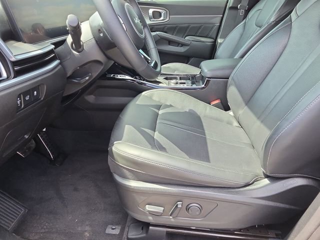 Used 2024 Kia Sorento SX image 11