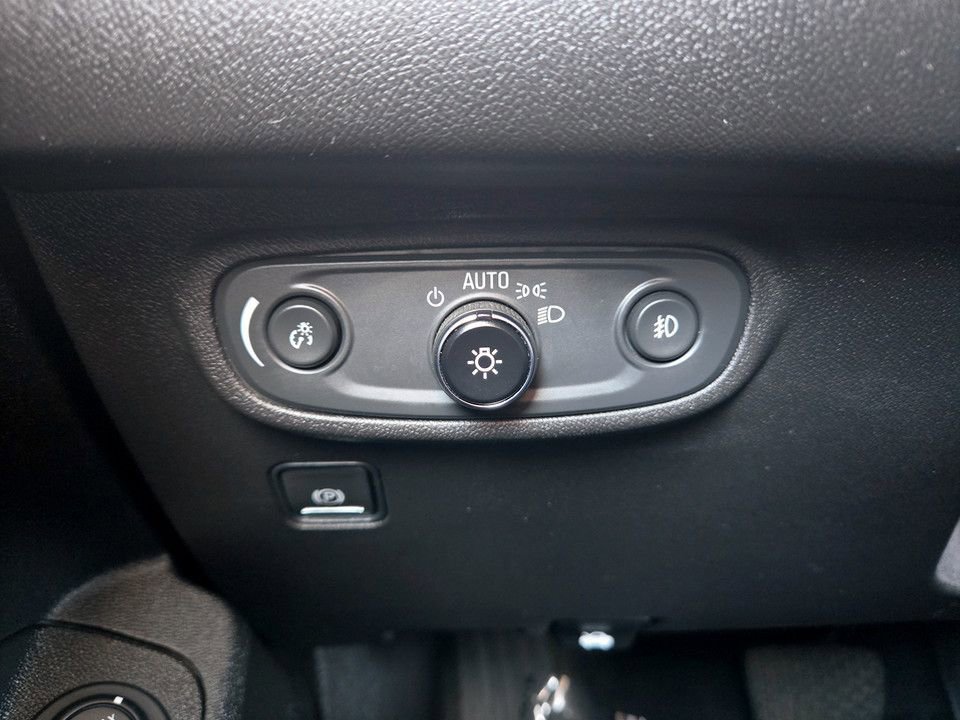 Used 2023 GMC Terrain SLT image 21