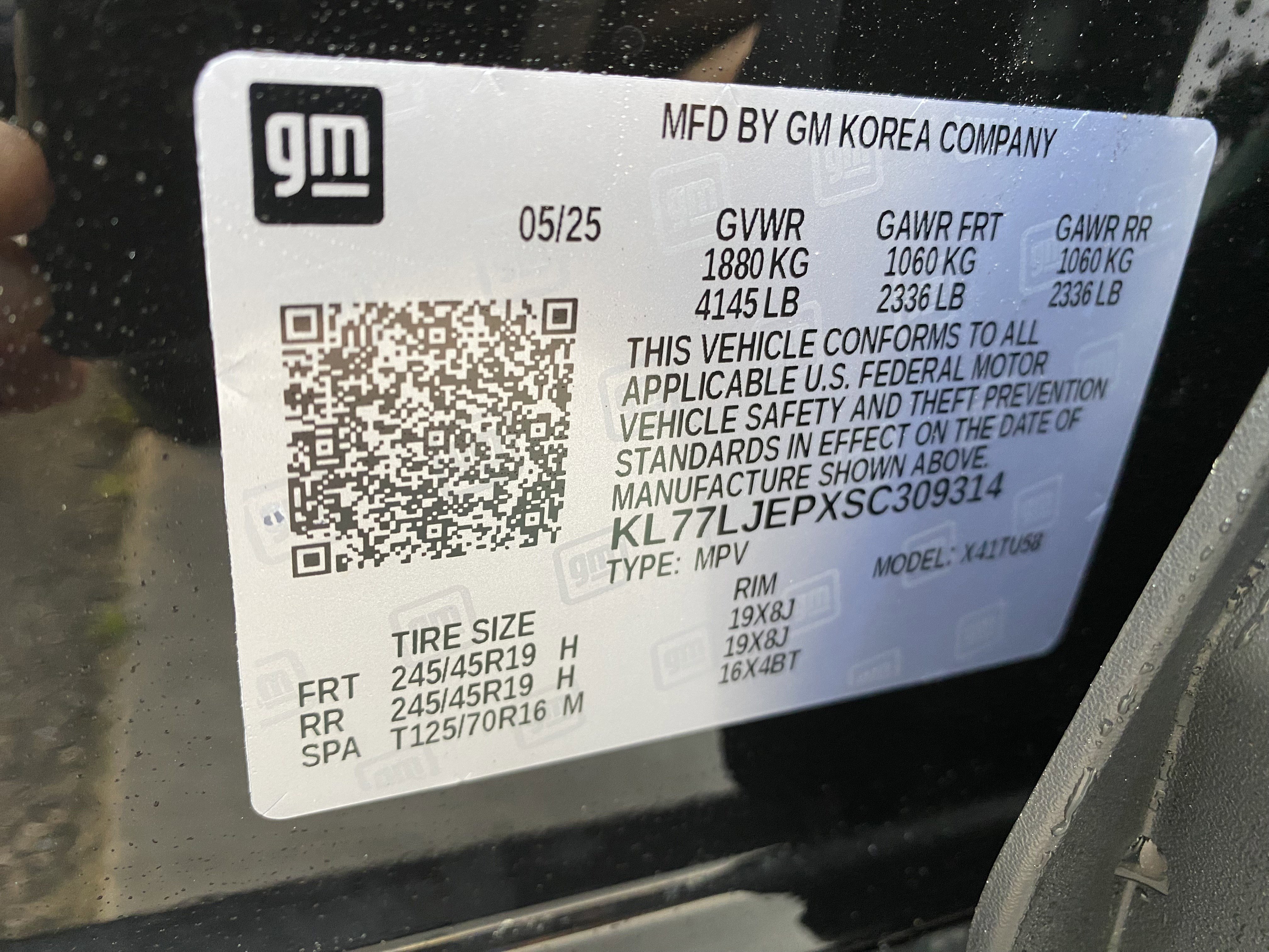 Used 2025 Chevrolet Trax RS image 37