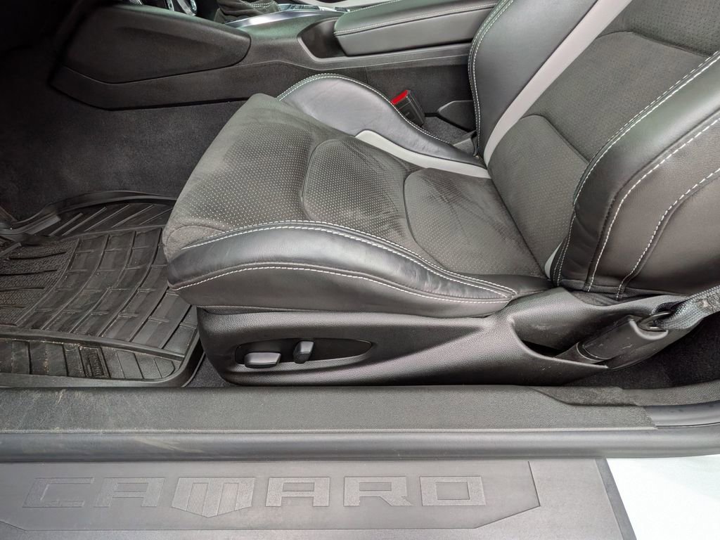 Used 2024 Chevrolet Camaro LT w/ RS Package image 15