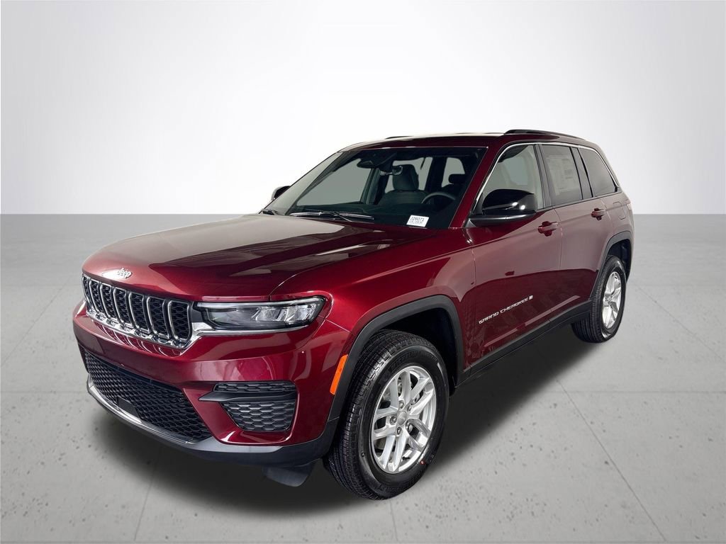 New 2026 Jeep Grand Cherokee Laredo AWD/4WD image 2