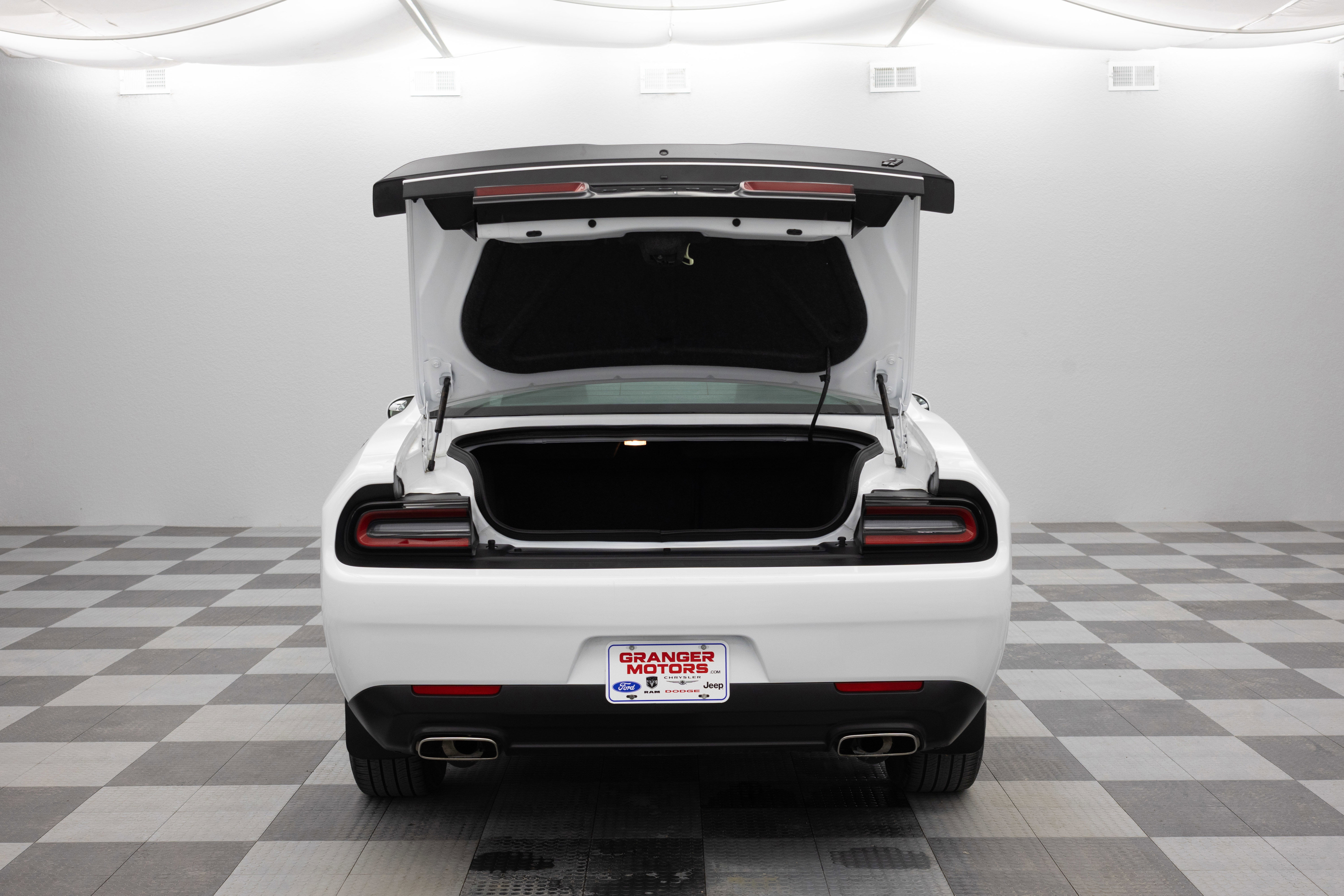 Used 2021 Dodge Challenger SXT w/ Blacktop Package image 8