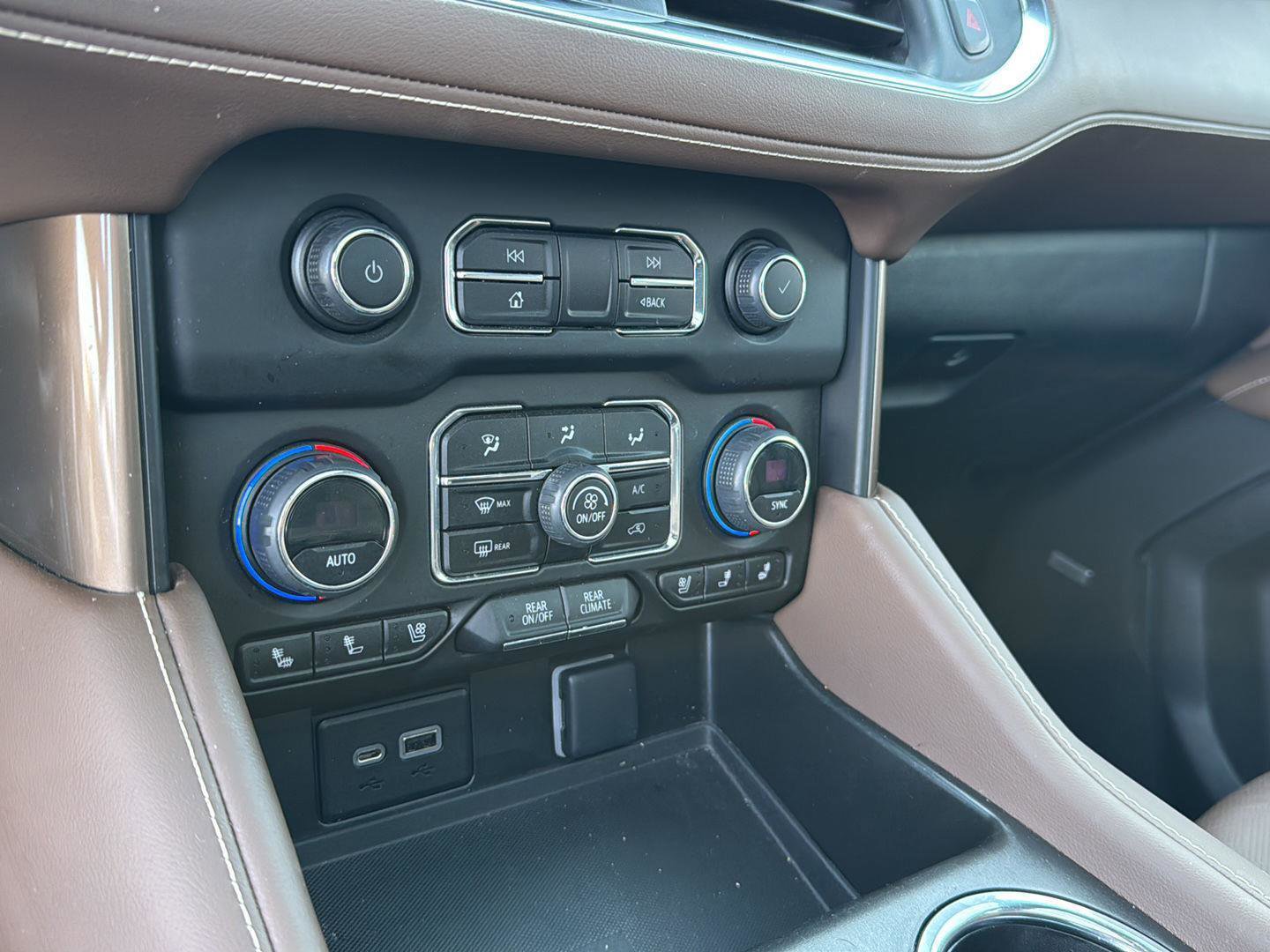 Used 2023 Chevrolet Tahoe High Country image 23