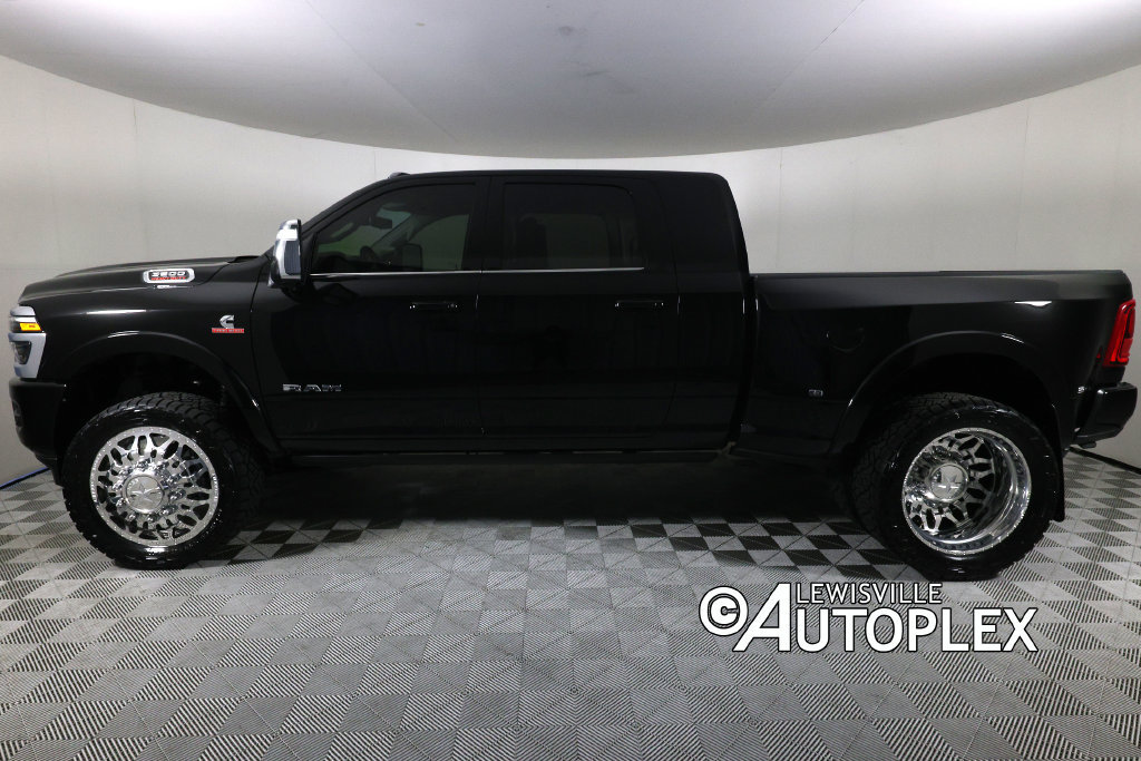 Used 2026 RAM 3500 Longhorn AWD/4WD image 10
