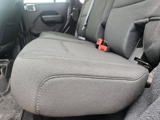 Used 2022 Jeep Wrangler Unlimited Sport AWD/4WD image 25
