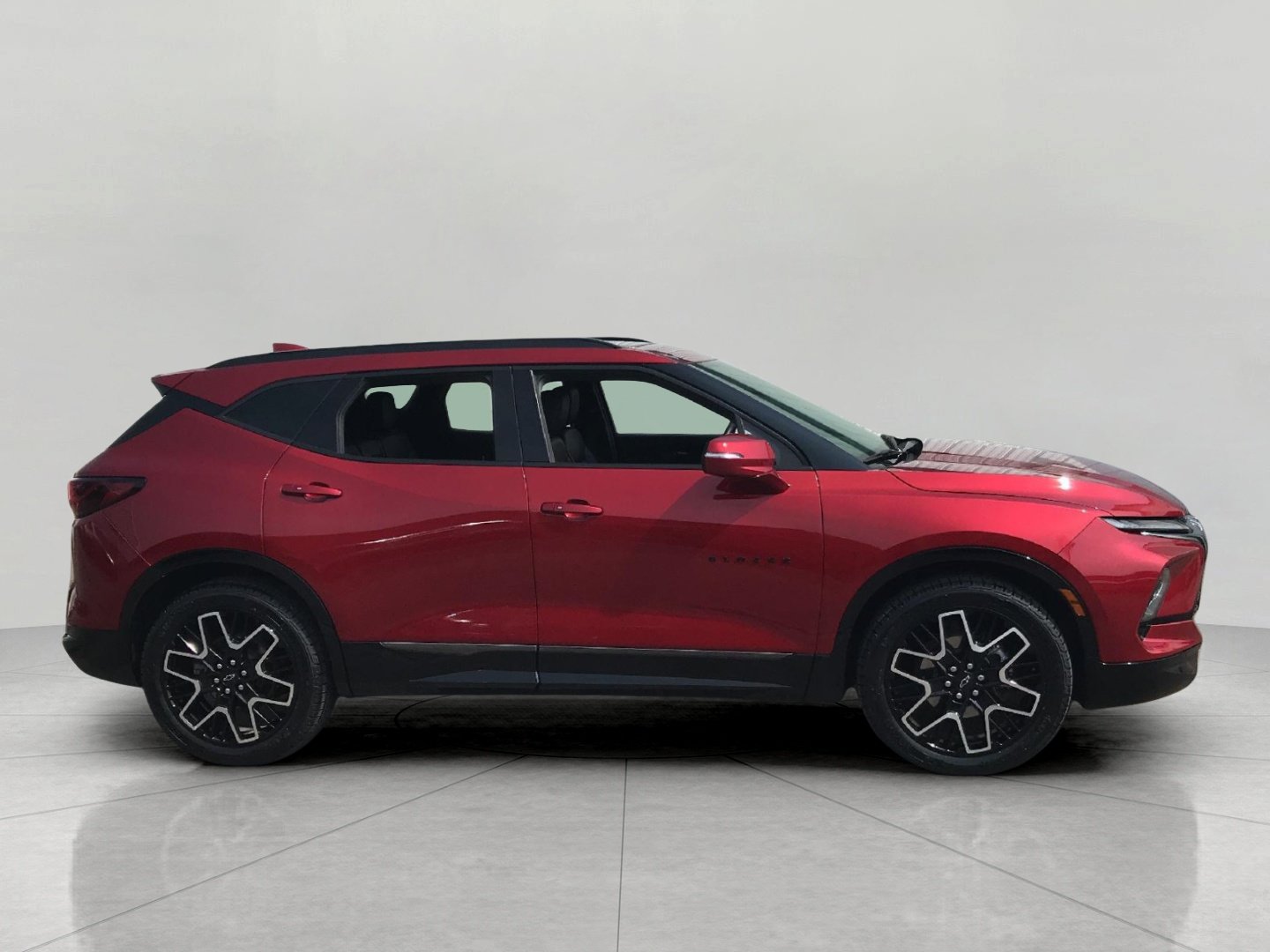 Certified 2023 Chevrolet Blazer RS w/ Driver Confidence II Package AWD/4WD image 4