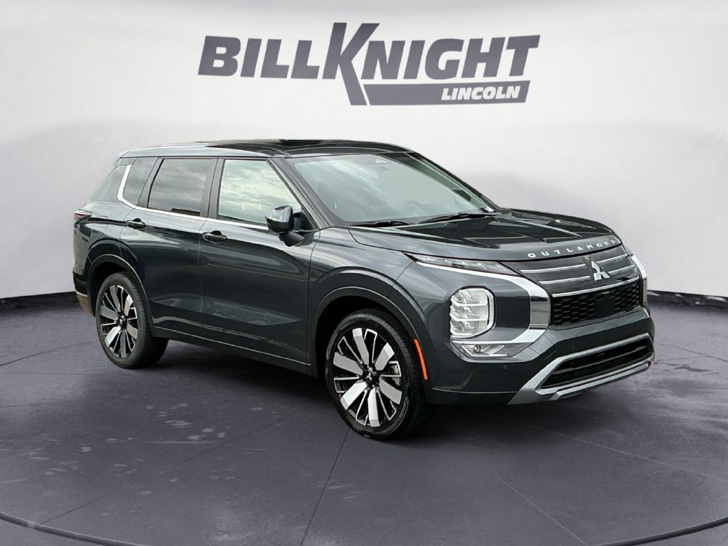 Used 2025 Mitsubishi Outlander SE
