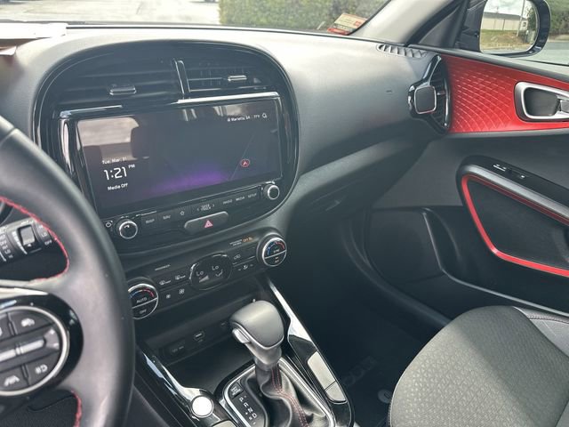 Used 2025 Kia Soul GT-Line image 13