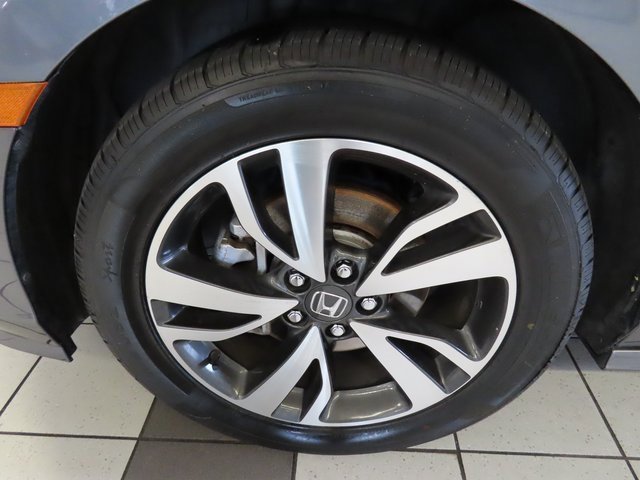 Used 2024 Honda Odyssey Touring image 17