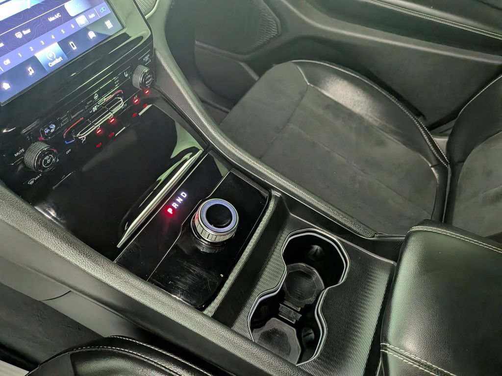 Certified 2024 Jeep Grand Cherokee Altitude AWD/4WD image 33