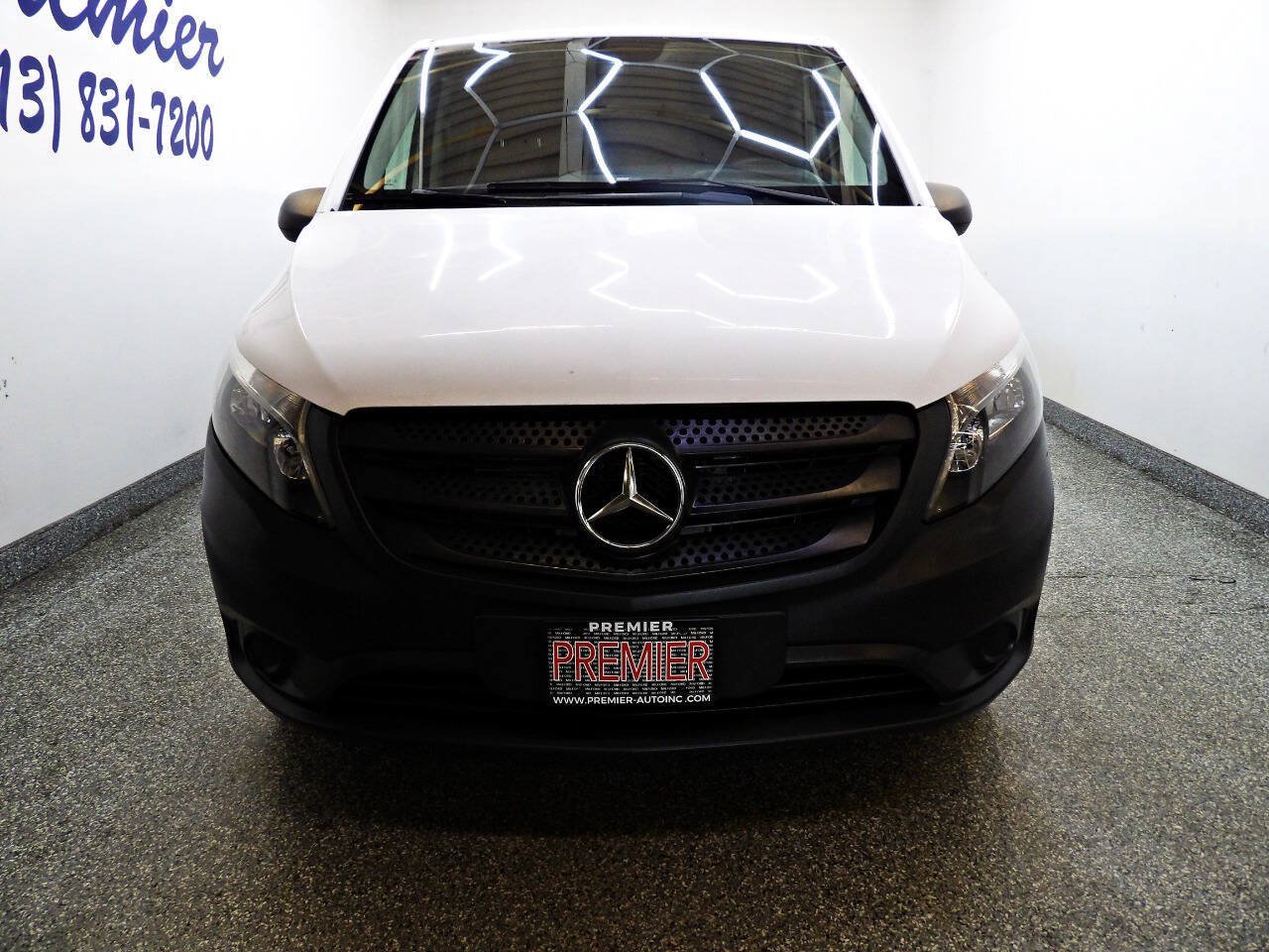 Used 2019 Mercedes-Benz Metris image 2