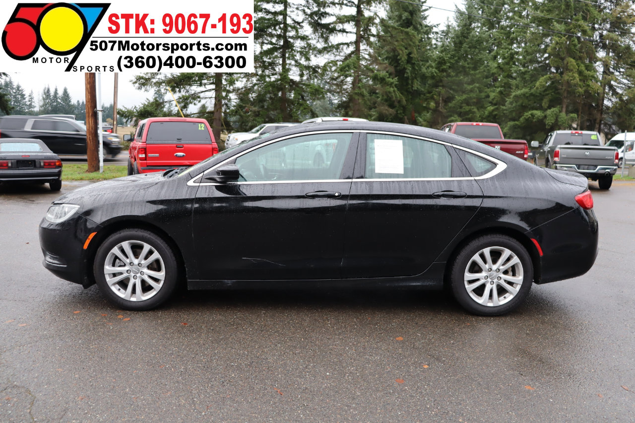 Used 2016 Chrysler 200 LX image 5