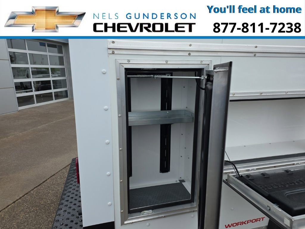 New 2025 Chevrolet Express 3500 w/ Power Convenience Package image 9