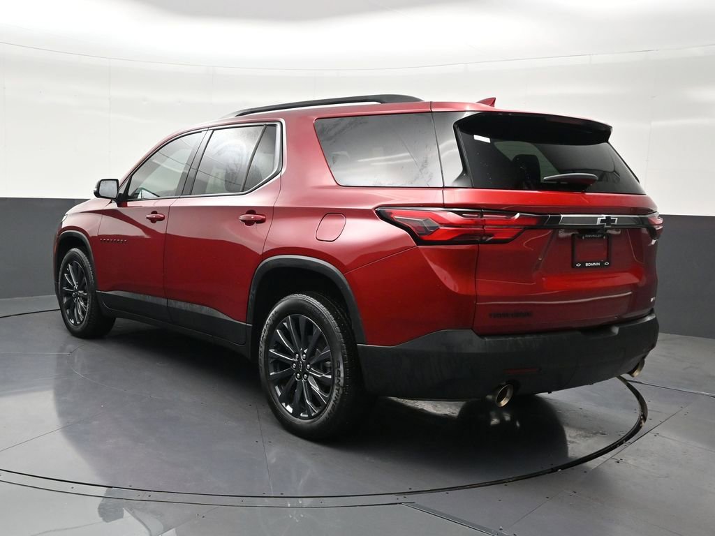 Used 2023 Chevrolet Traverse RS image 3