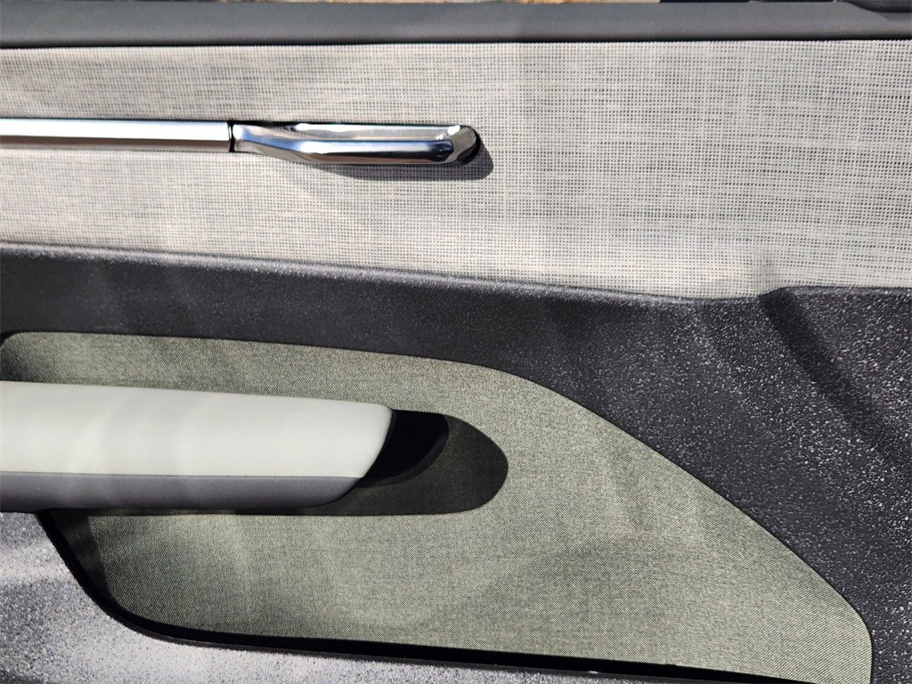 New 2026 Volvo EX30 Cross Country Ultra image 9