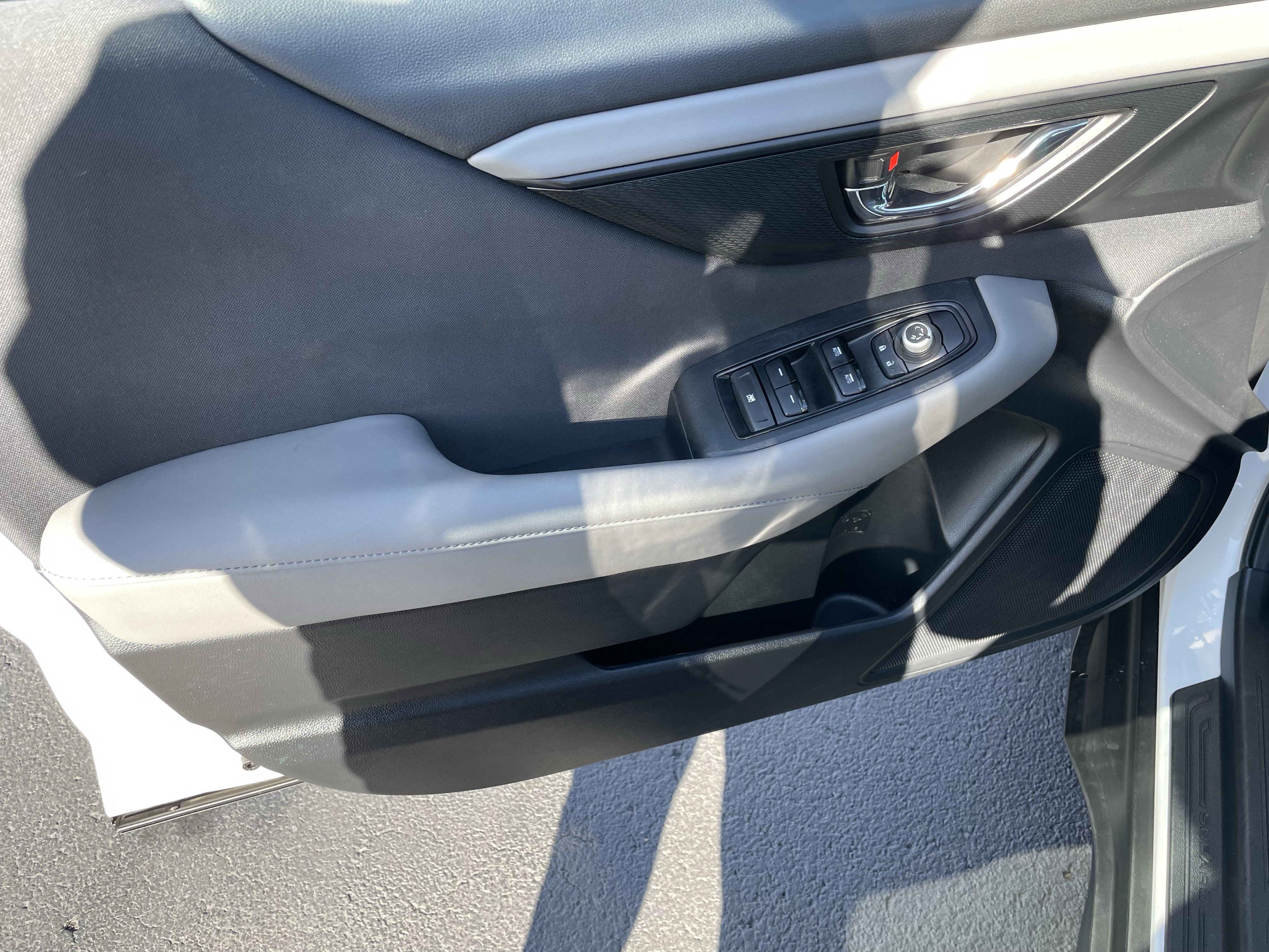 Used 2022 Subaru Outback Premium image 11