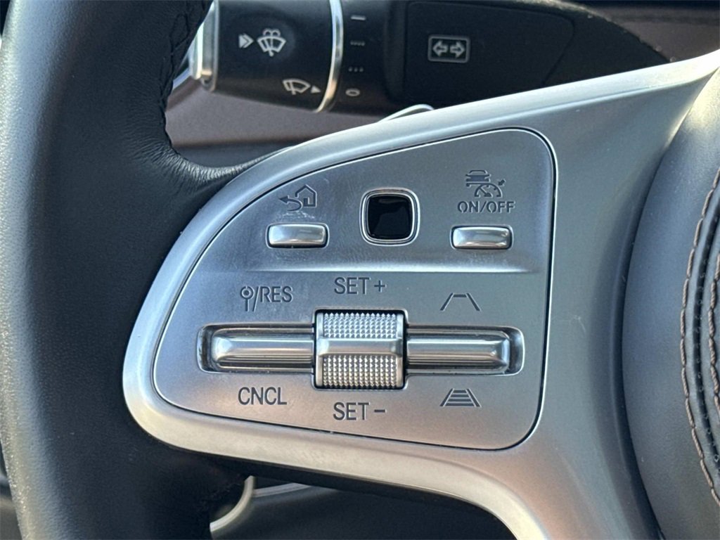 Used 2018 Mercedes-Benz S 560 Sedan w/ AMG Line Exterior image 9