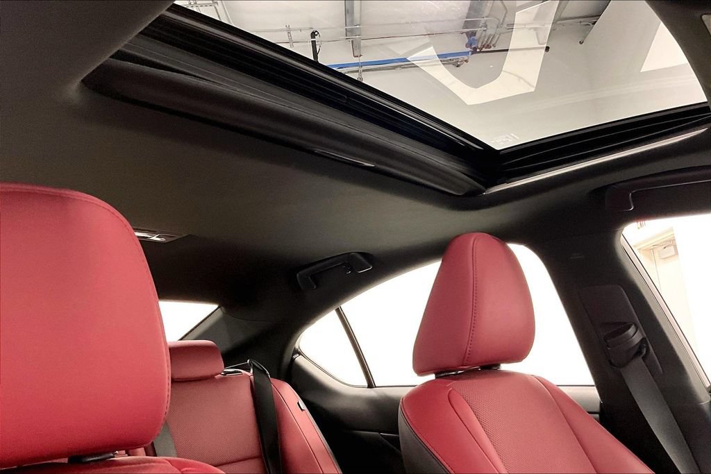 Used 2024 Lexus IS 300 w/ Comfort Package RWD image 21