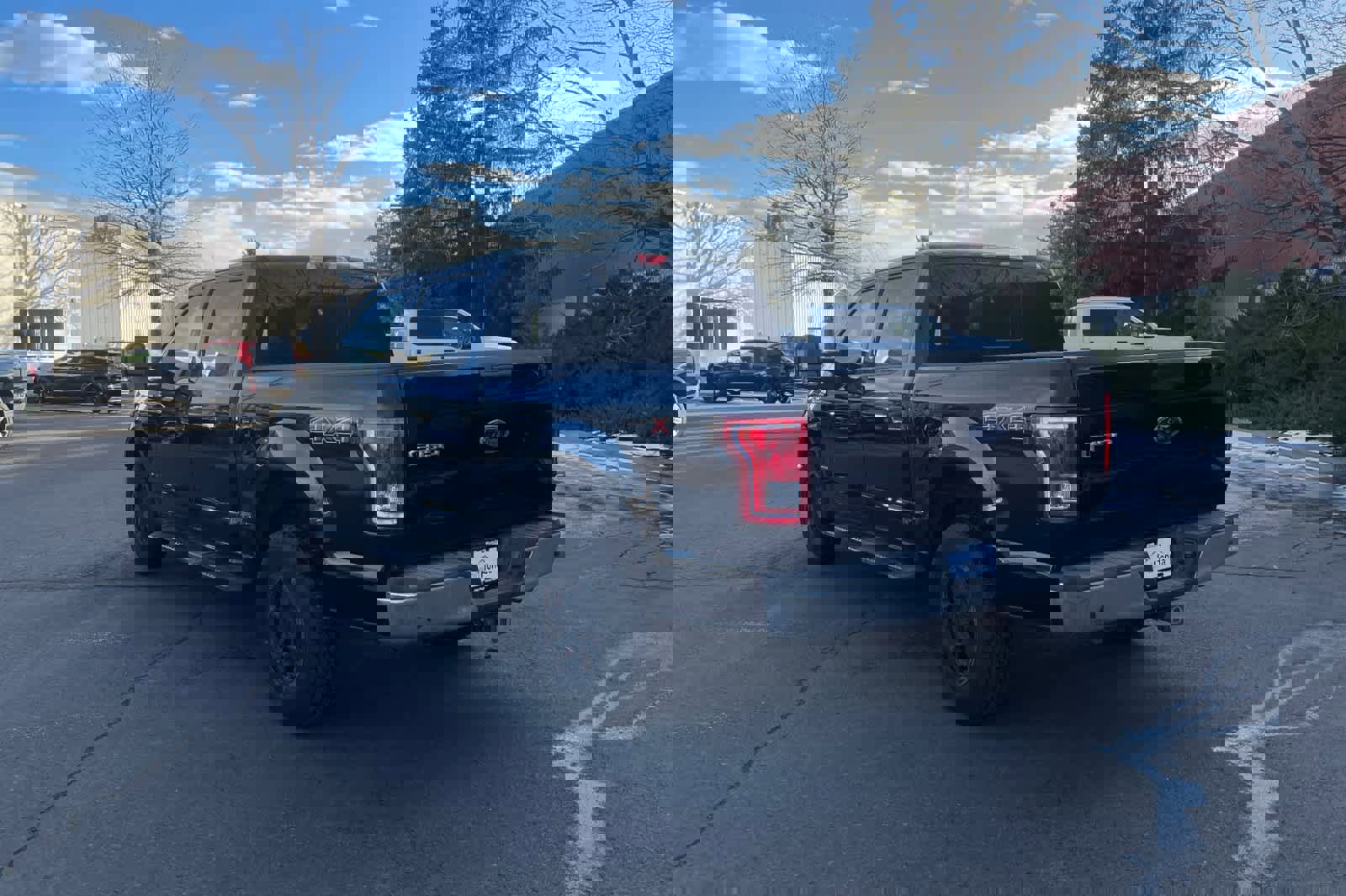 Used 2017 Ford F150 XLT w/ Trailer Tow Package image 6