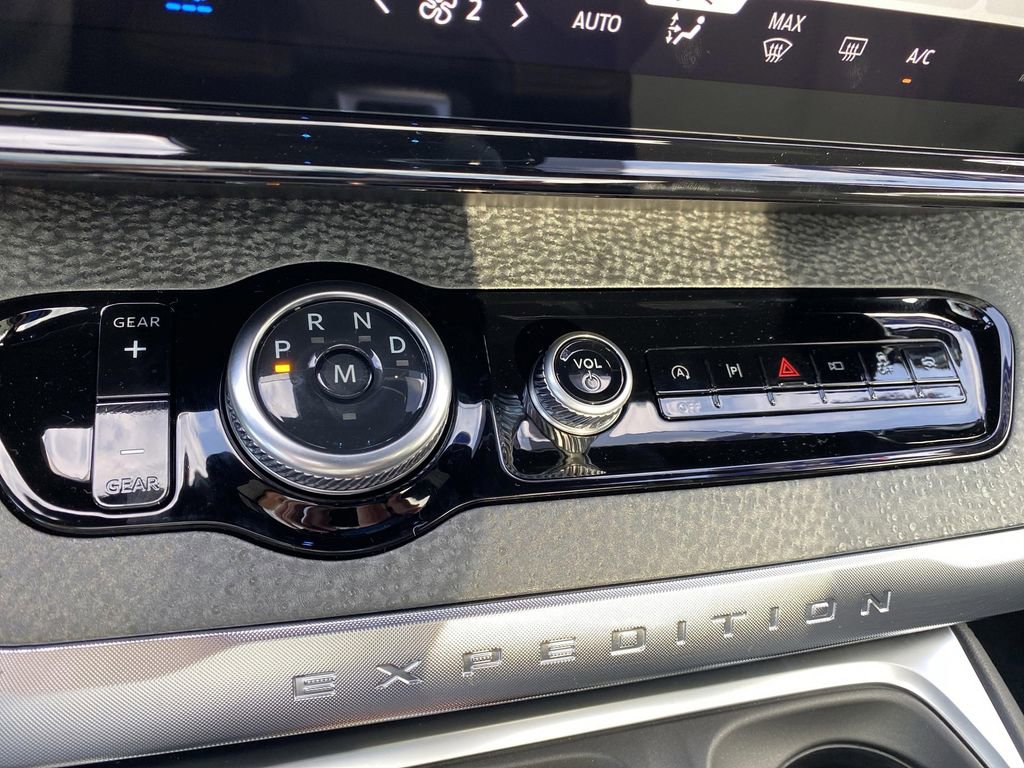 New 2025 Ford Expedition Tremor image 25