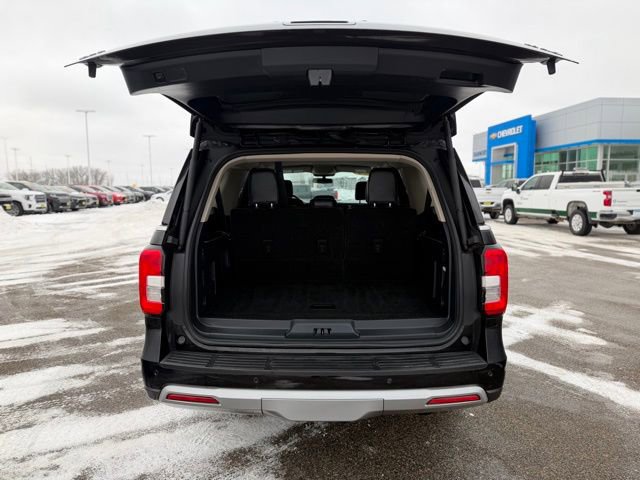 Used 2024 Ford Expedition Max XLT image 14