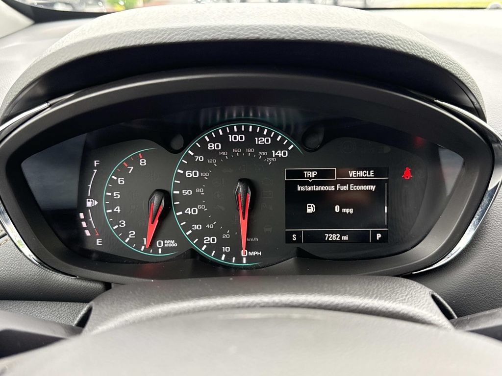 Used 2022 Chevrolet Trax LT w/ LT Convenience Package AWD/4WD image 13