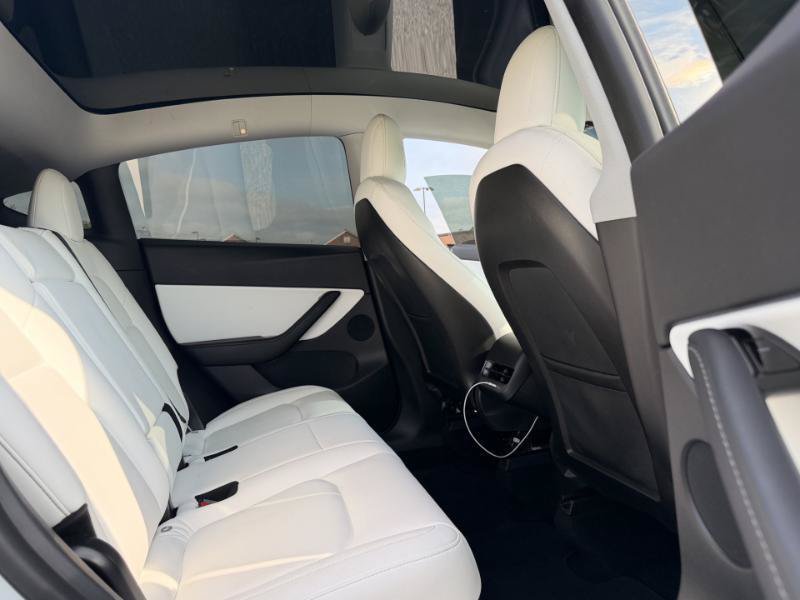 Used 2020 Tesla Model Y Performance AWD/4WD image 26