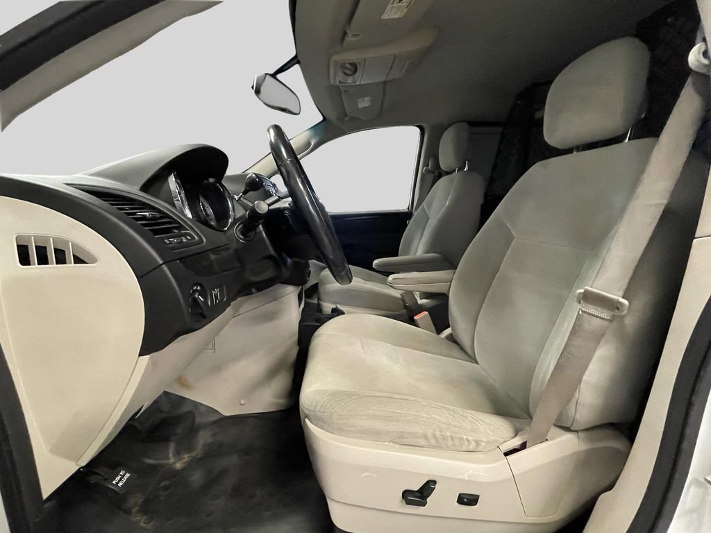 Used 2015 RAM C/V Tradesman w/ UConnect Hands-Free Group image 12