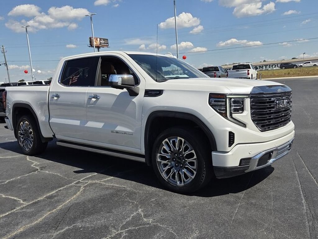 Used 2024 GMC Sierra 1500 Denali Ultimate AWD/4WD image 8