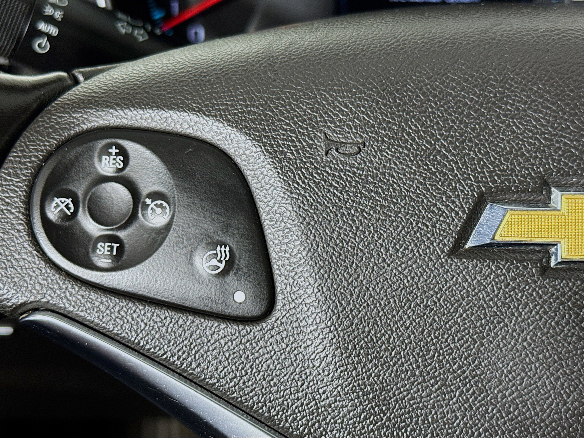 Used 2018 Chevrolet Impala LT w/ Sunroof and Spoiler Package image 13