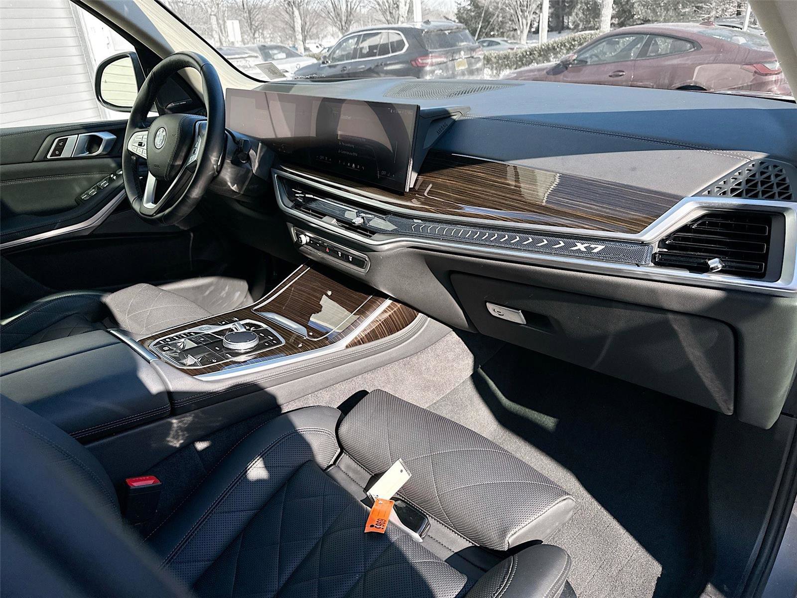 Certified 2024 BMW X7 xDrive40i w/ Premium Package image 32