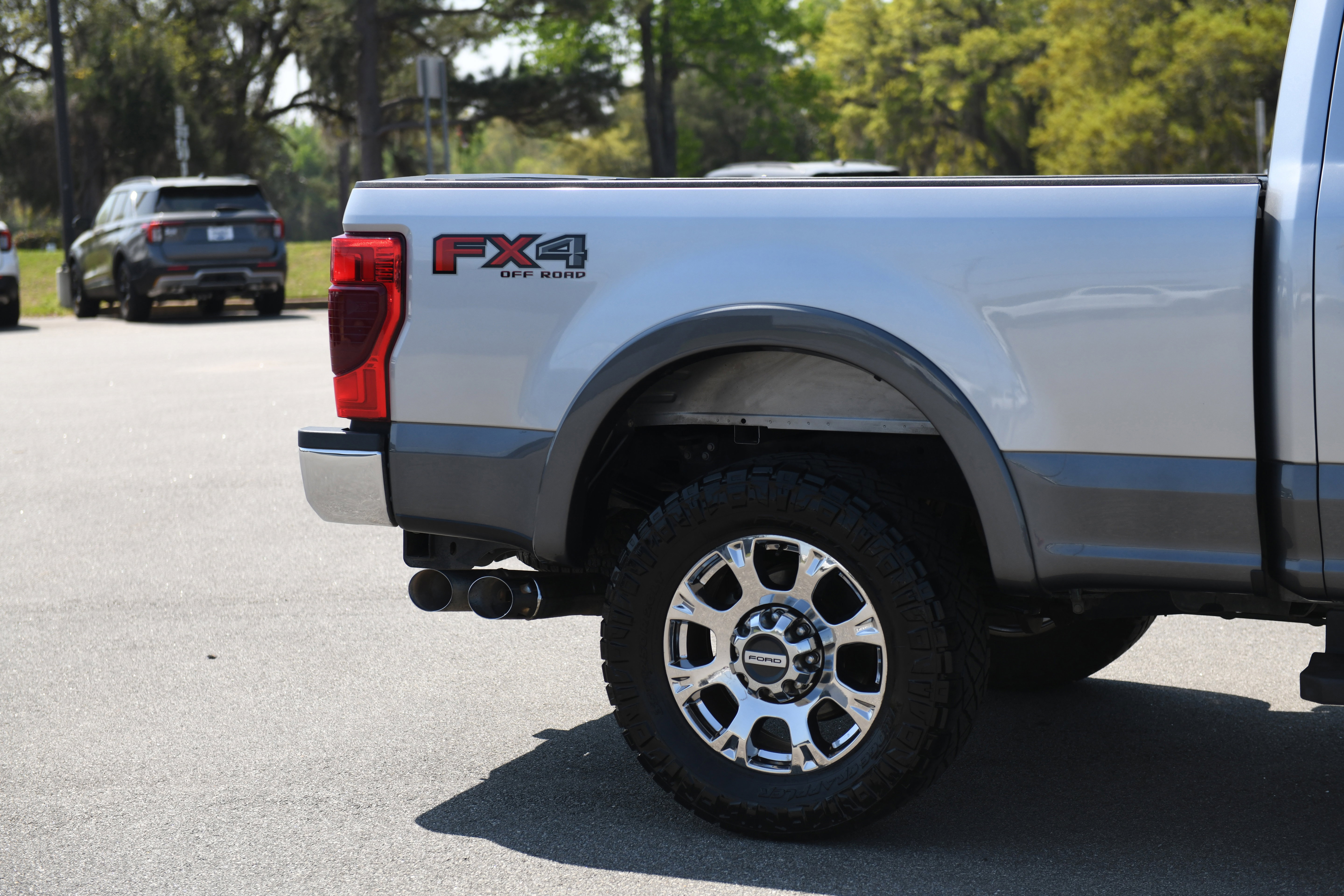 Used 2022 Ford F250 Lariat w/ Lariat Ultimate Package image 4