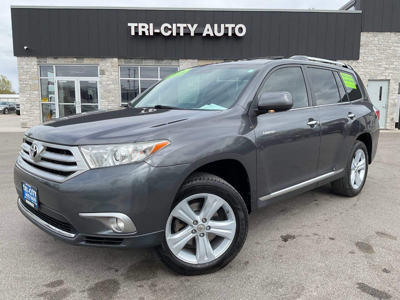 Used 2012 Toyota Highlander Limited w/ Tow Pkg AWD/4WD image 1