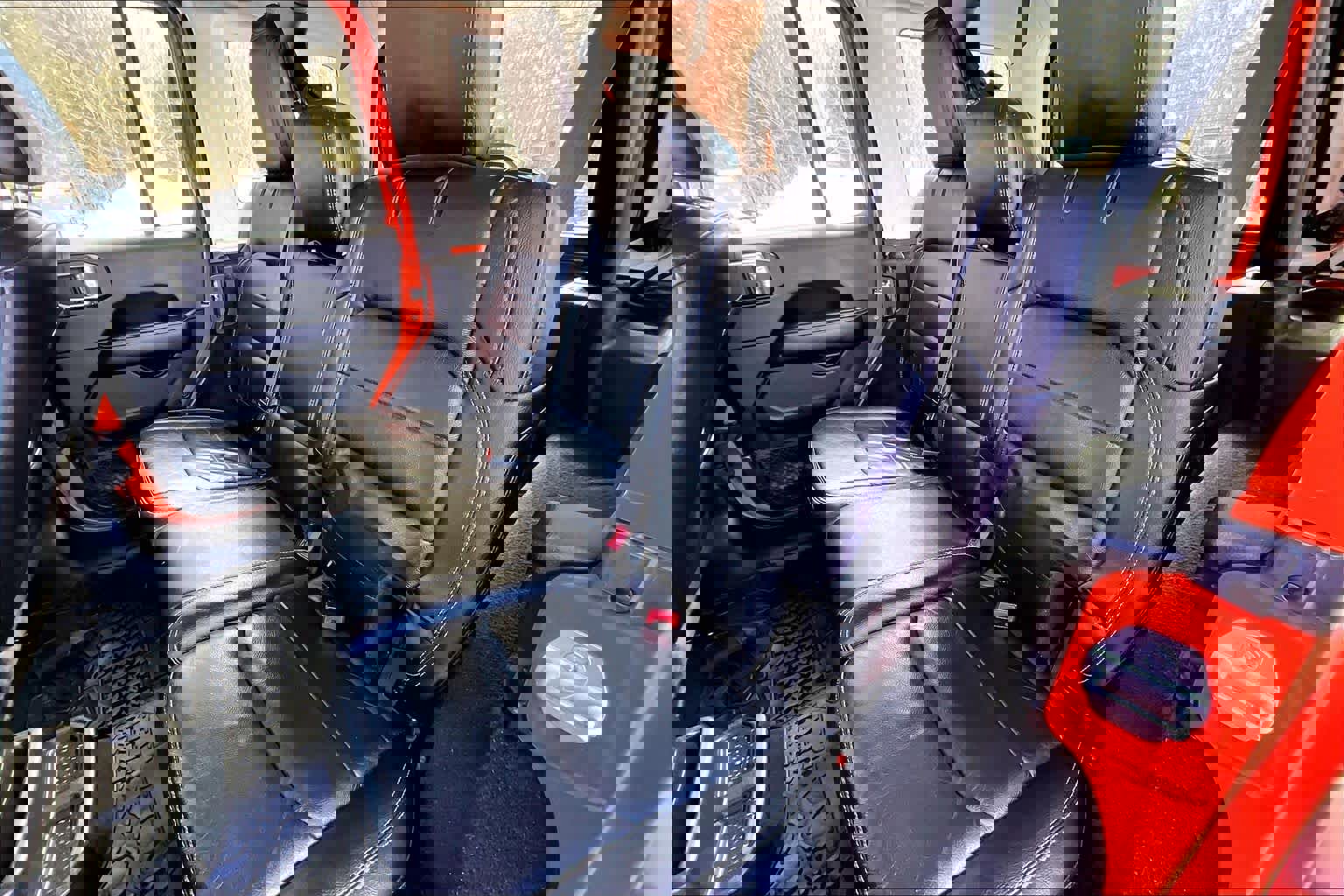 Used 2018 Jeep Wrangler Unlimited Sahara image 21