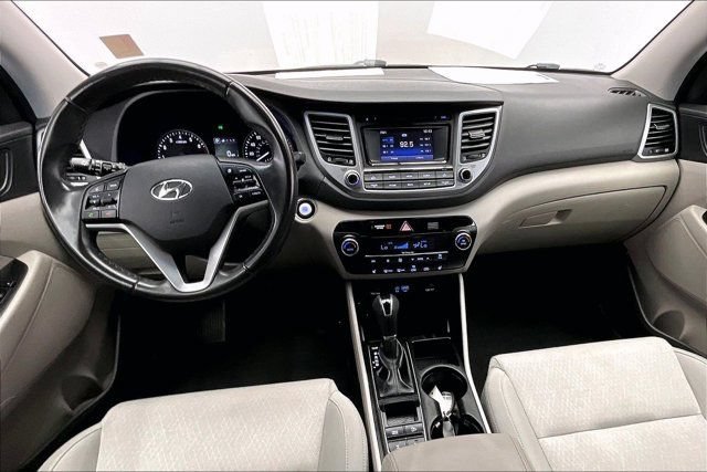 Used 2017 Hyundai Tucson Value AWD/4WD image 15