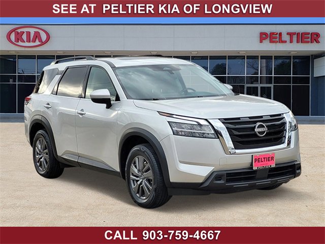 Used 2022 Nissan Pathfinder SV w/ SV Premium Package image 1